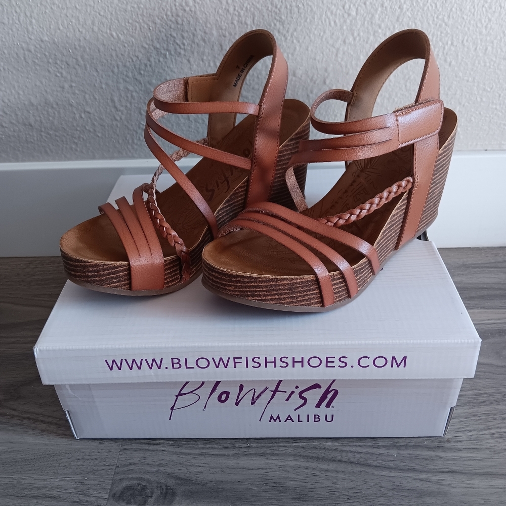 Blowfish Women's Heidi Wedge Sandals